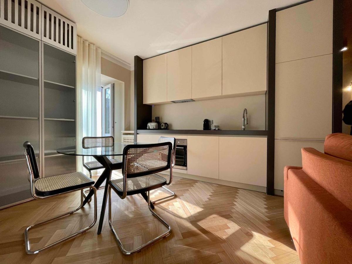 Ca Bela - Moscova Apartment Milan Bagian luar foto